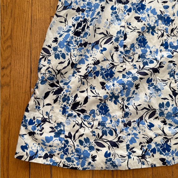 Elegant Blue Floral Midi Dress - Picture 2 of 6